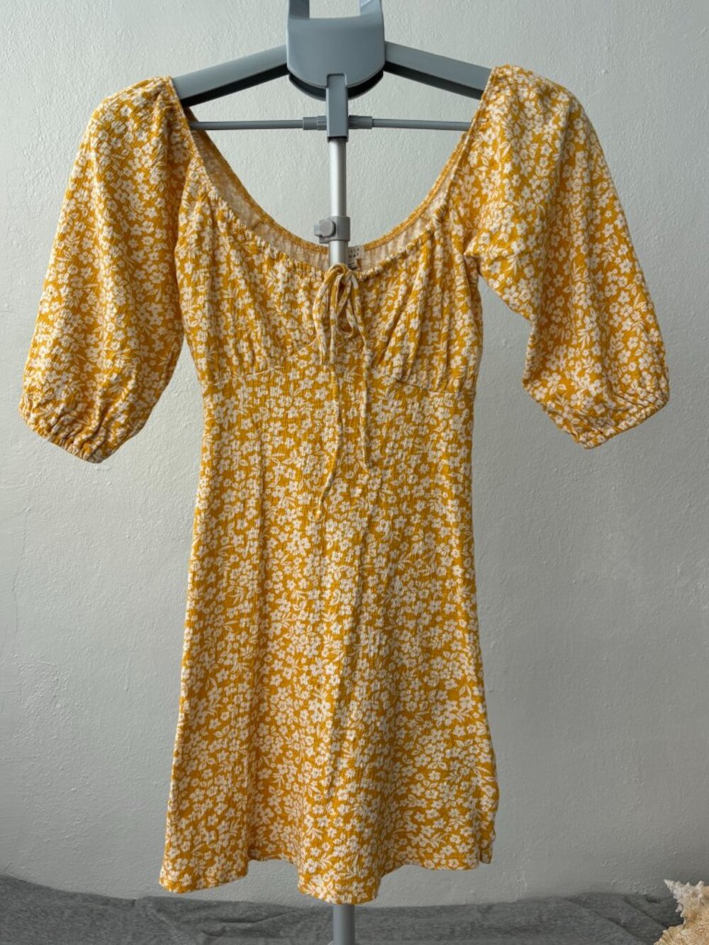 Billabong Mini Dress Daisy Wave XS Yellow Ditsy Floral Puff Sleeve Boho Hippie